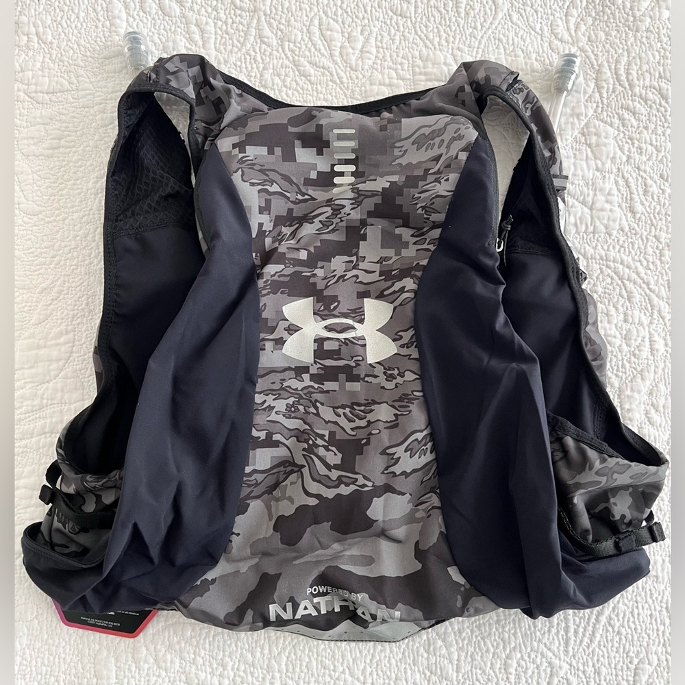 Nathan X Under Armour Infinite 8L Hydrapak Hydration Race Vest Large NEW w TAGS! - Picture 8 of 14